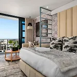 Luxury 16 On Bree Apartments