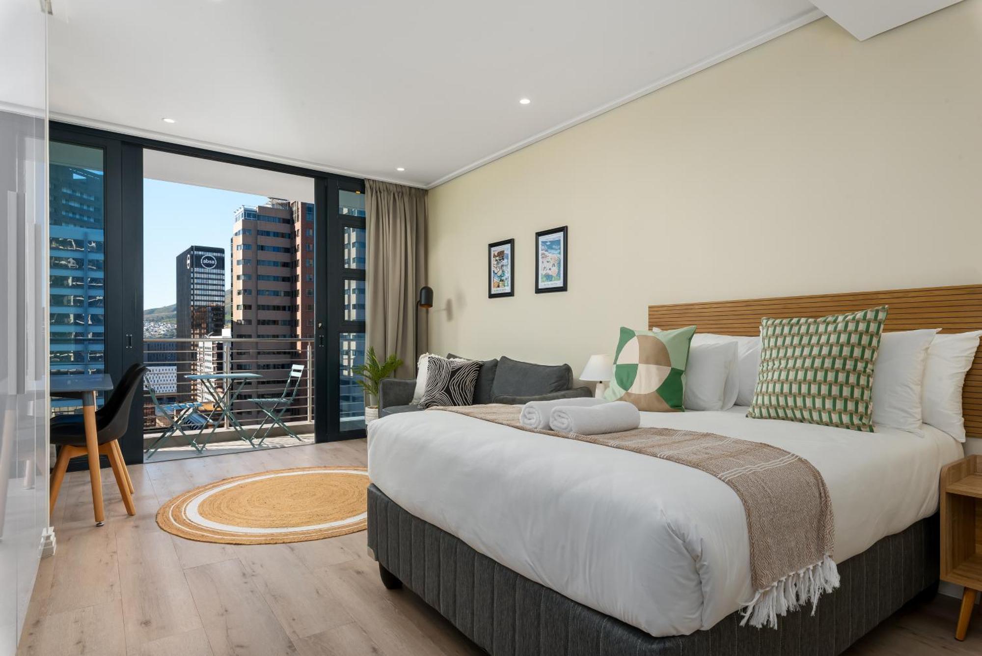 Luxury 16 On Bree Le Cap