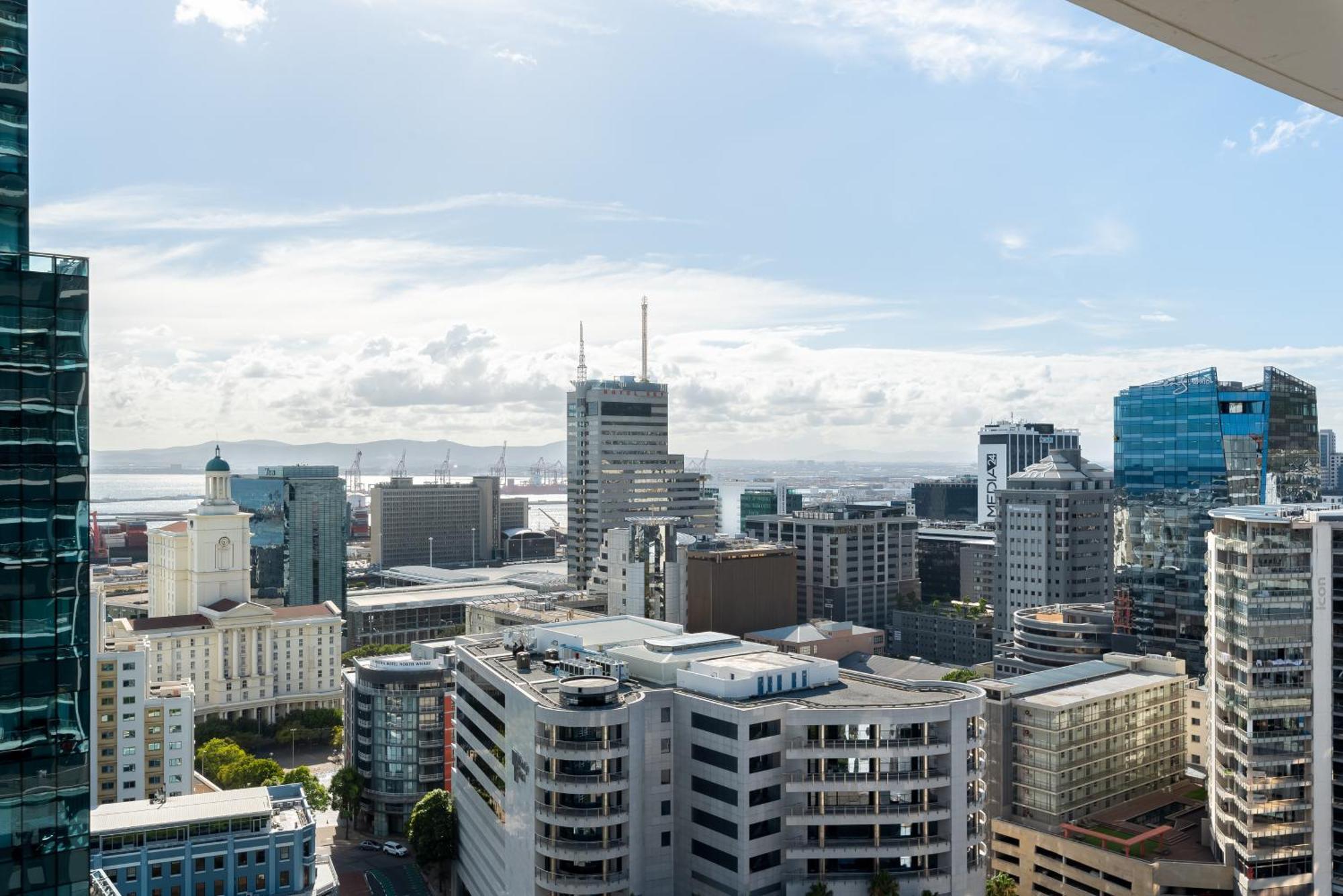 Luxury 16 On Bree * Cape Town