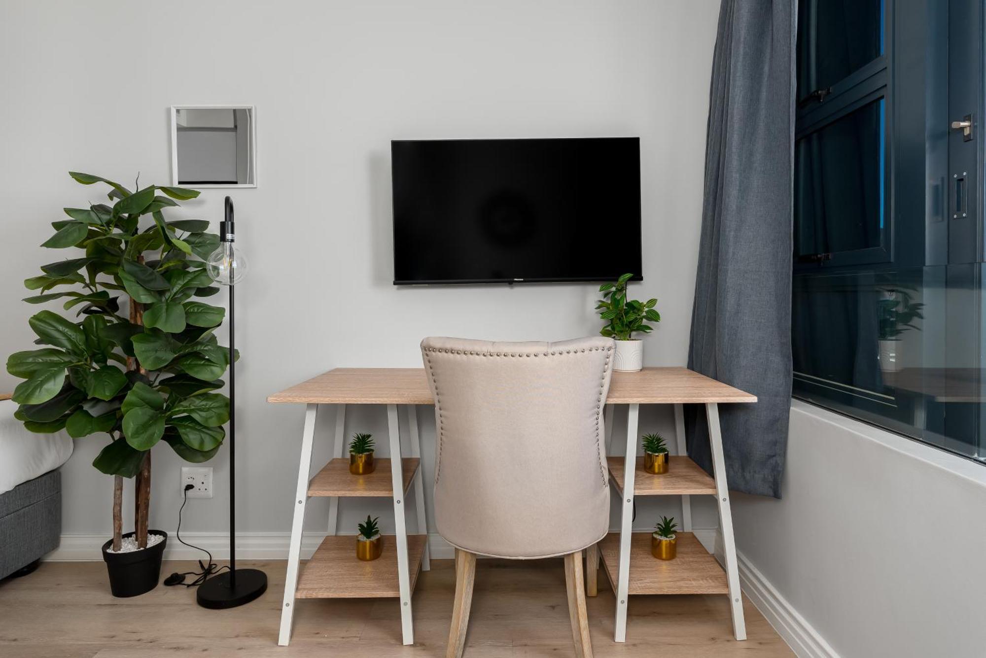 Luxury 16 On Bree Apartment Cape Town