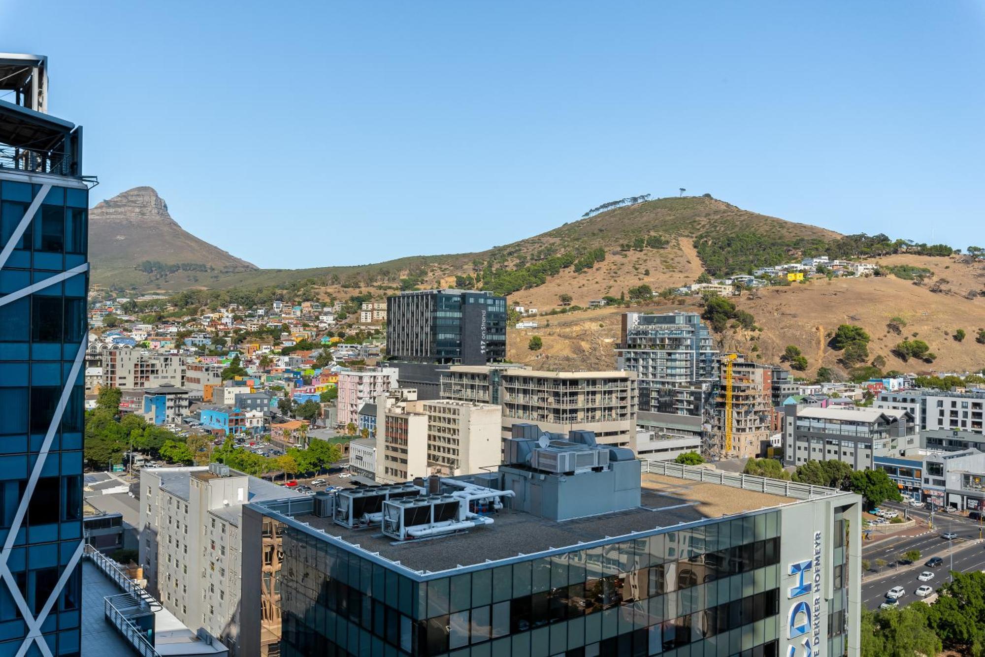 Luxury 16 On Bree Cape Town